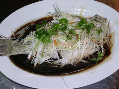 保潔阿姨時尚服裝（保潔員服裝什麽樣的最時尚）