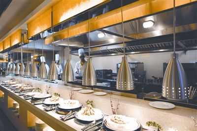 “自助餐航母”降价搅局(图)