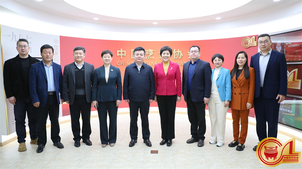 4合影.jpg