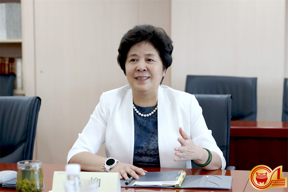 杨柳会长.jpg