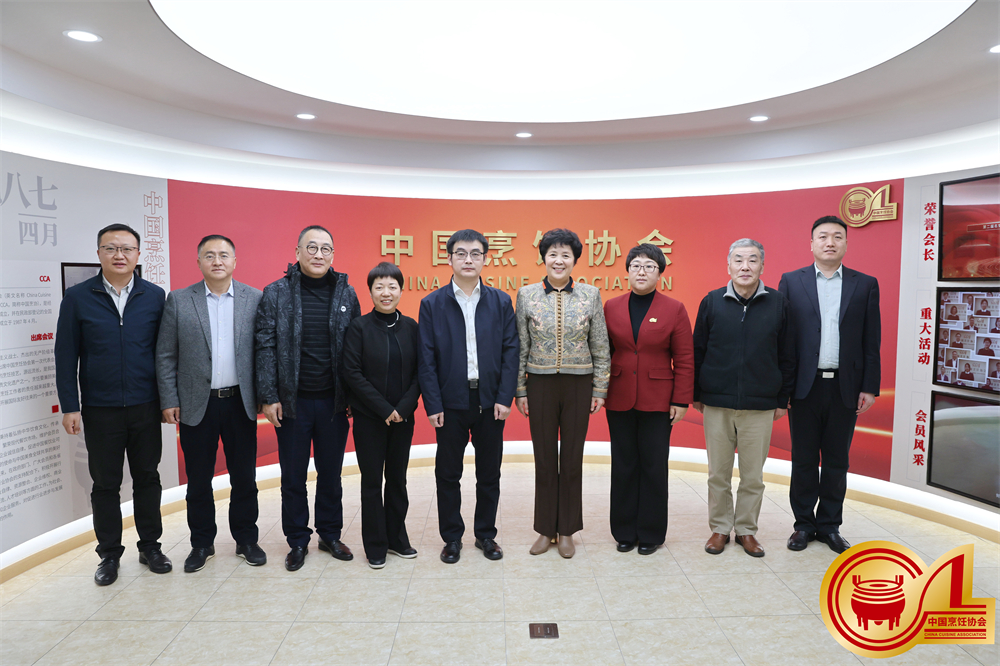 1768274937671945.jpg 合影.jpg